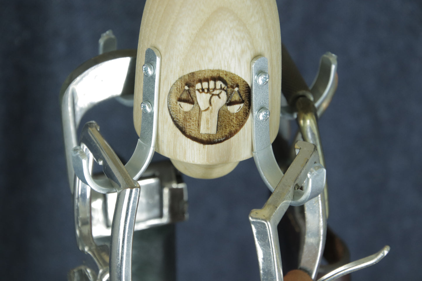 The G hanger 5 / Custom engraved
